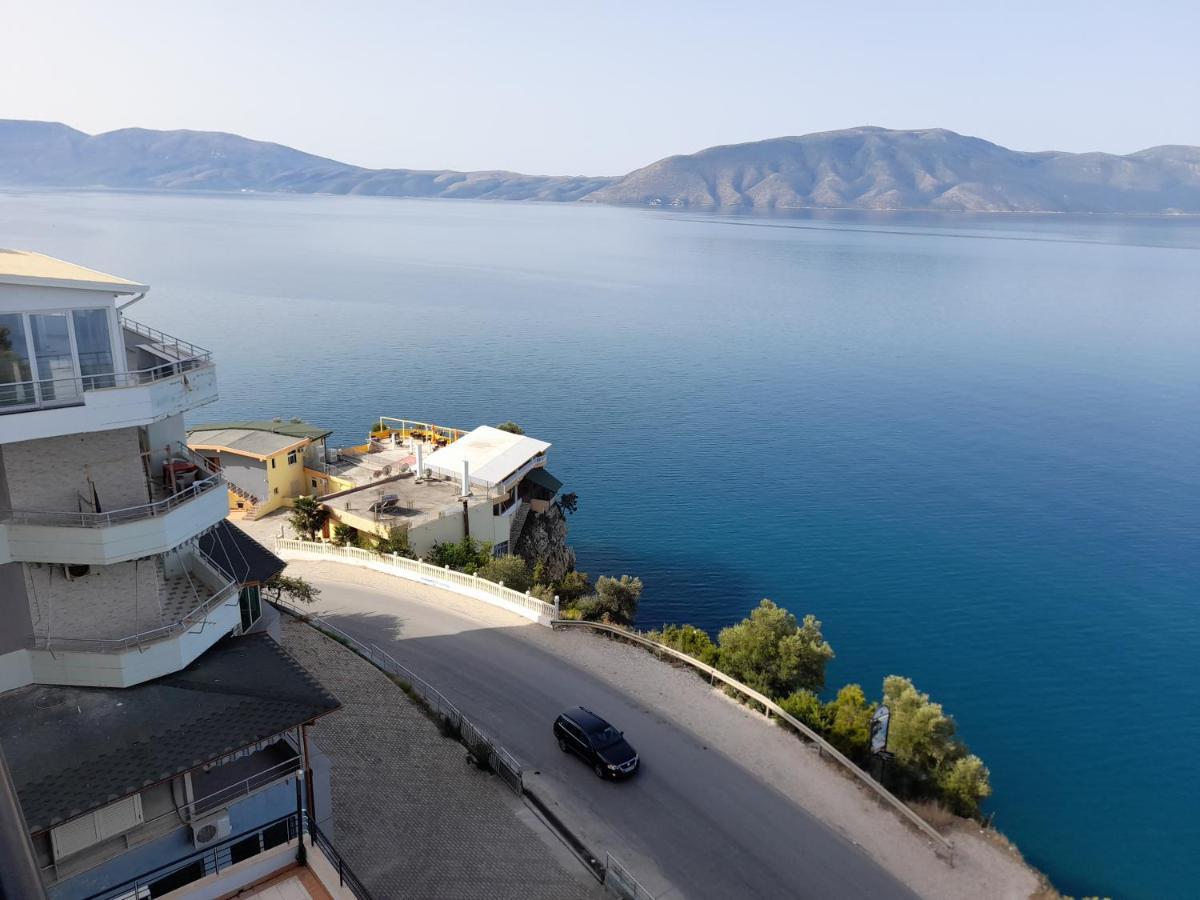 The Blue Horizon Hotell Vlorë Exteriör bild