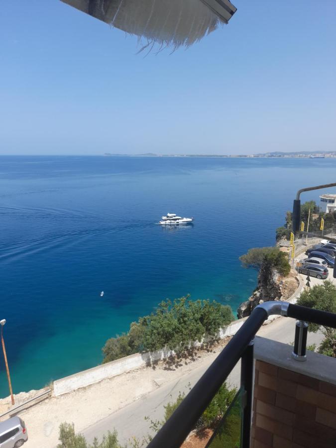 The Blue Horizon Hotell Vlorë Exteriör bild