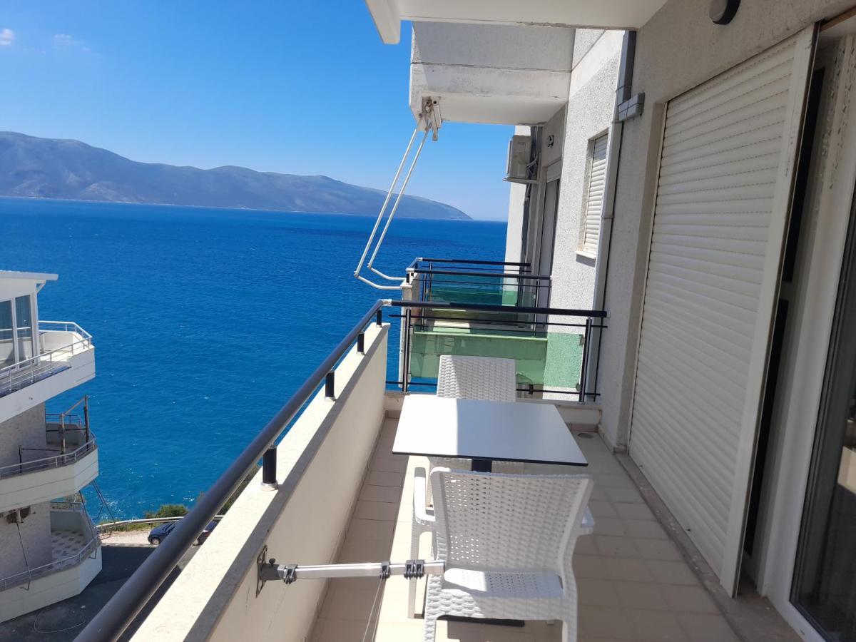 The Blue Horizon Hotell Vlorë Exteriör bild