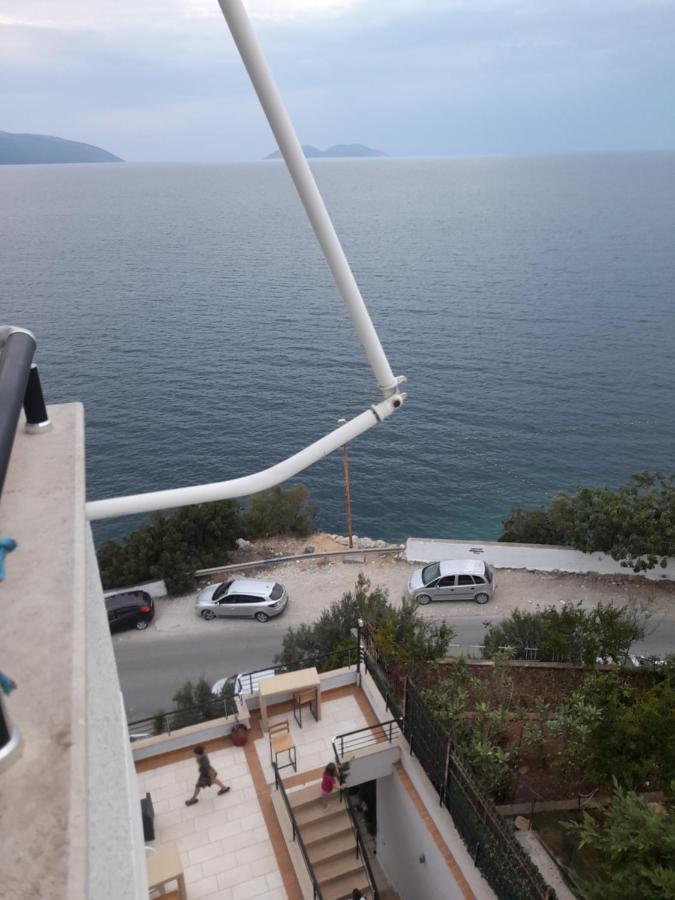 The Blue Horizon Hotell Vlorë Exteriör bild