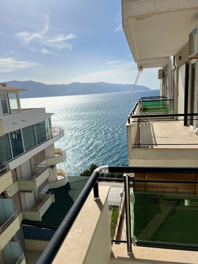 The Blue Horizon Hotell Vlorë Exteriör bild